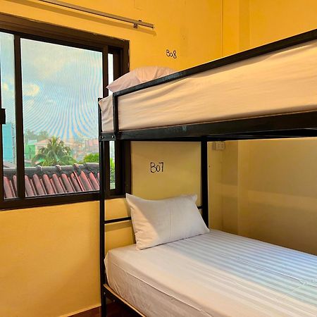 Easy Go Backpacker Hostel วังเวียง ภายนอก รูปภาพ