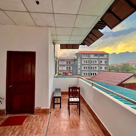 Easy Go Backpacker Hostel วังเวียง ภายนอก รูปภาพ