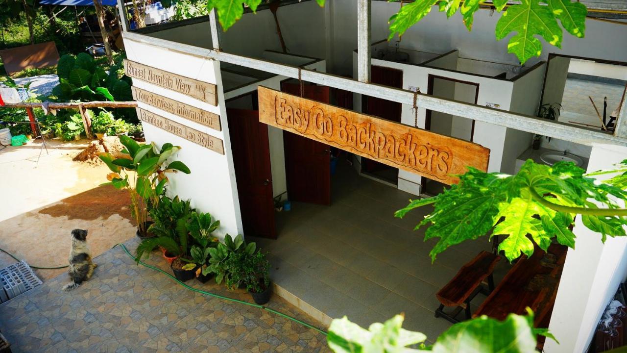 Easy Go Backpacker Hostel วังเวียง ภายนอก รูปภาพ
